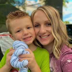 Meet your Posher, Kasi